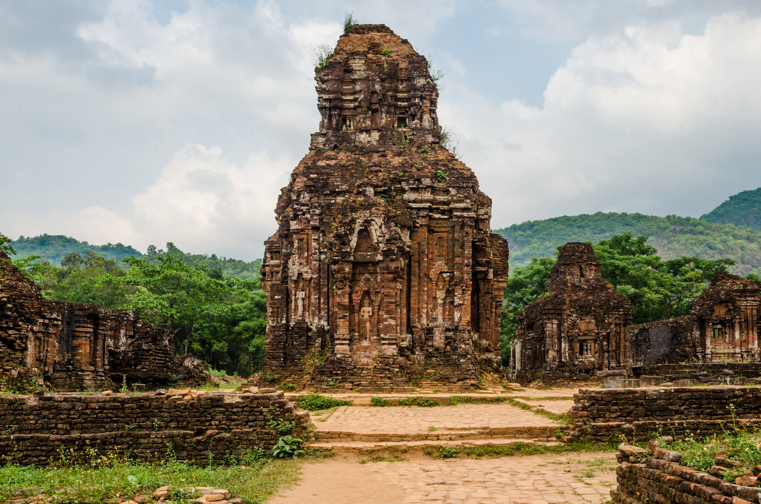 Kết quả hình ảnh cho My Son Holy land"